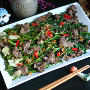 RAU MUỐNG XÀO TỎI/XÀO BÒ