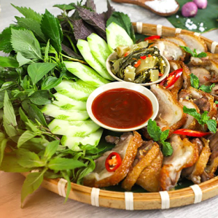 CHÂN GIÒ HEO MUỐI CHIÊN GIÒN